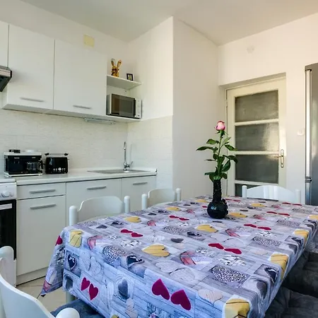 Apartman By The Sea - 13502