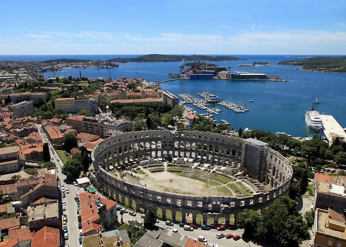 By The Sea - 13502 Apartment