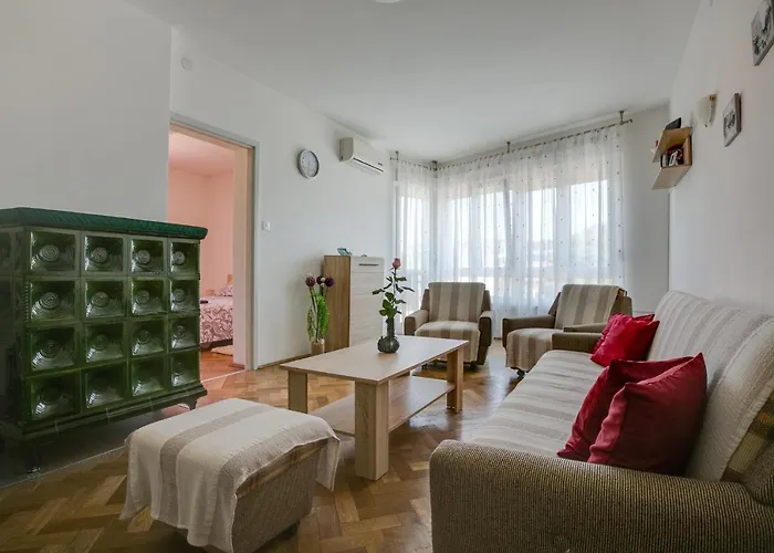 By The Sea - 13502 * Pula