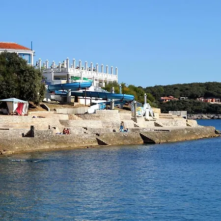 By The Sea - 13502 아파트